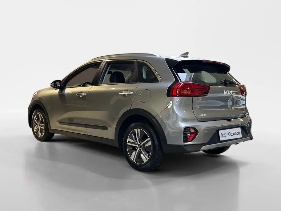 Kia Niro 1.6 GDi Hybrid DynamicLine | Apple Carplay / Android Auto | Navigatiesysteem | Licht + Regensensor | Parkeersensoren + Camera Achter | Climate Control | Cruise Control Adaptief | Rijstrooksensor + Correctie