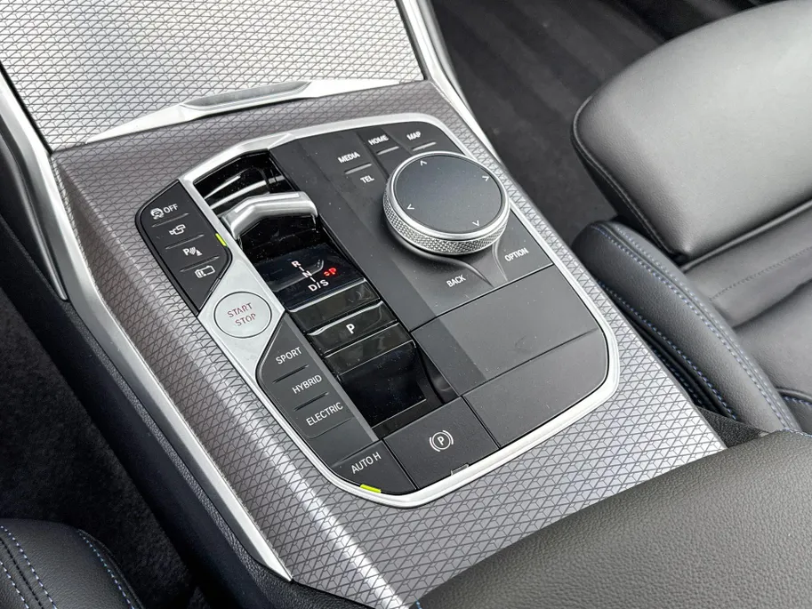 BMW 3 Serie Touring 330e
