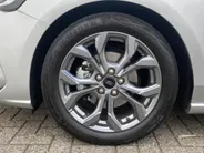 Ford Focus 1.0 EcoBoost Hybrid 125 pk ST Line Wagon Navigatie SYNC4 - Apple Carplay/ Android Auto - Winter Pack