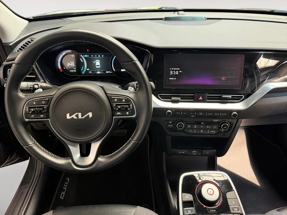 Kia e-Niro DynamicLine 64 kWh NAVIGATIE | CLIMATE CONTROL | CRUISE CONTROL | APPLE CARPLAY & ANDROID AUTO | ACHTERUITRIJCAMERA