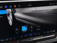 Volkswagen Passat Variant 1.5eHybrid 200kW/272PK R-Line · Panoramadak · Trekhaak · 360°Camera + Parkeersensoren · Garantie t/m 11-11-2030 of 100000km.