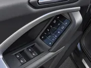 Audi Q5 2.0TFSIe-hybrid 270kW/367PK quattro S Line · Trekhaak · Leder · Camera · Apple/Android Car Play · Drive select · Garantie t/m 25-02-2028