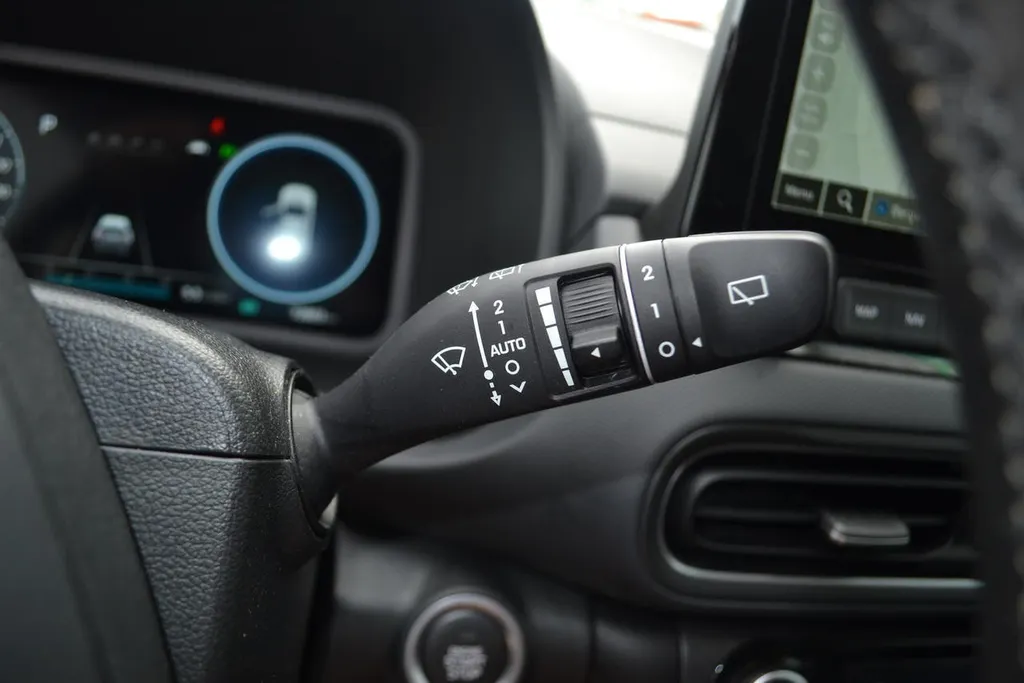 Hyundai Kona 1.6 GDI HEV COMFORT|NAVI|CARPLAY|PDC|CLIMA