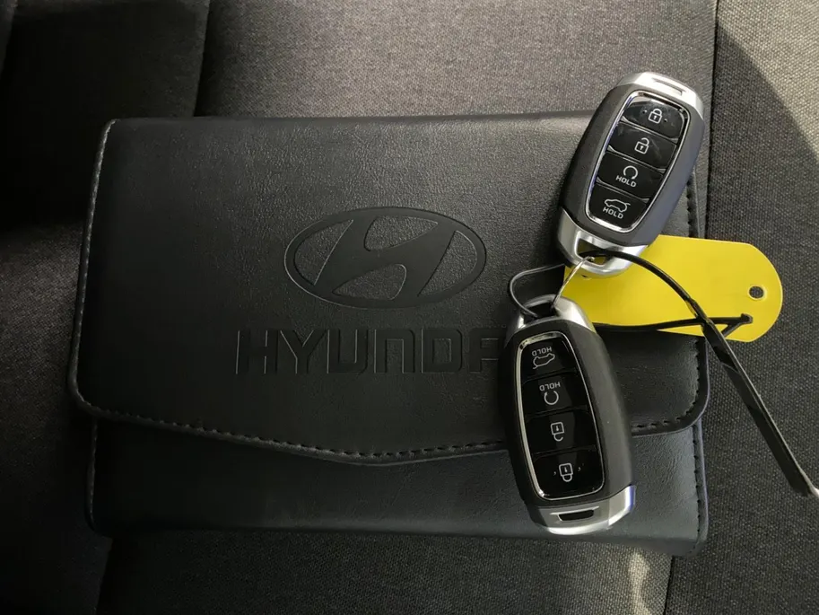 Hyundai Inster EVOLVE W&T 49 KWH | WINTER PACK & TECH PACK |