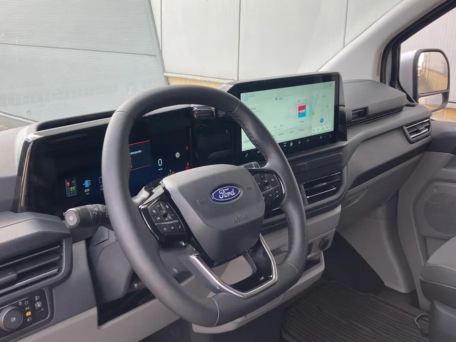 Ford Transit Custom 340 2.5 PHEV L1H1 Limited Kombi 8-pers VOORRAAD Prijs EX BTW Inclusief BPM