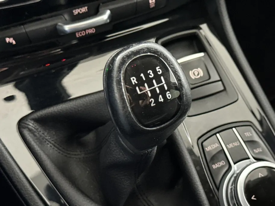 BMW 2 Serie Gran Tourer 216i Gran Tourer Essential | Navigatie | Climate Control | Cruise Control