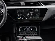 Audi e-tron S 503pk Quattro 95 kWh · SOH 95,3% · Panoramadak · Stoelventilatie · Luchtvering · 360gr. Camera · Elek. Voorstoelen · B&O Audio · 21'' Inch · Leder ·