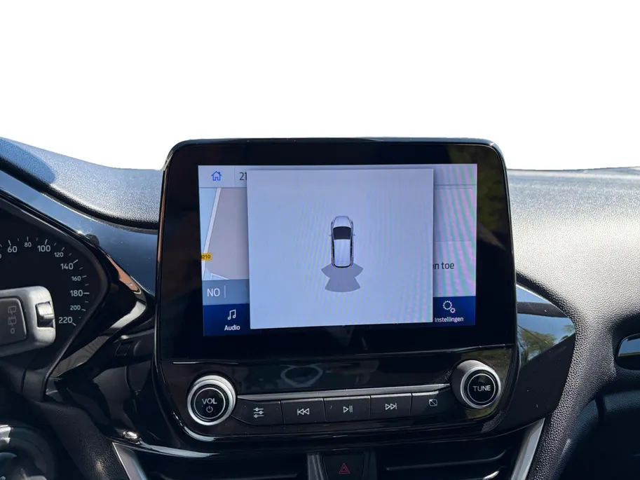 Ford Fiesta 1.0 EcoBoost Titanium | 1e Eigenaar | NL-Auto | Navigatie | Climate Control | Cruise Control | Parkeersensoren | Lichtmetalen velgen | All Weather banden