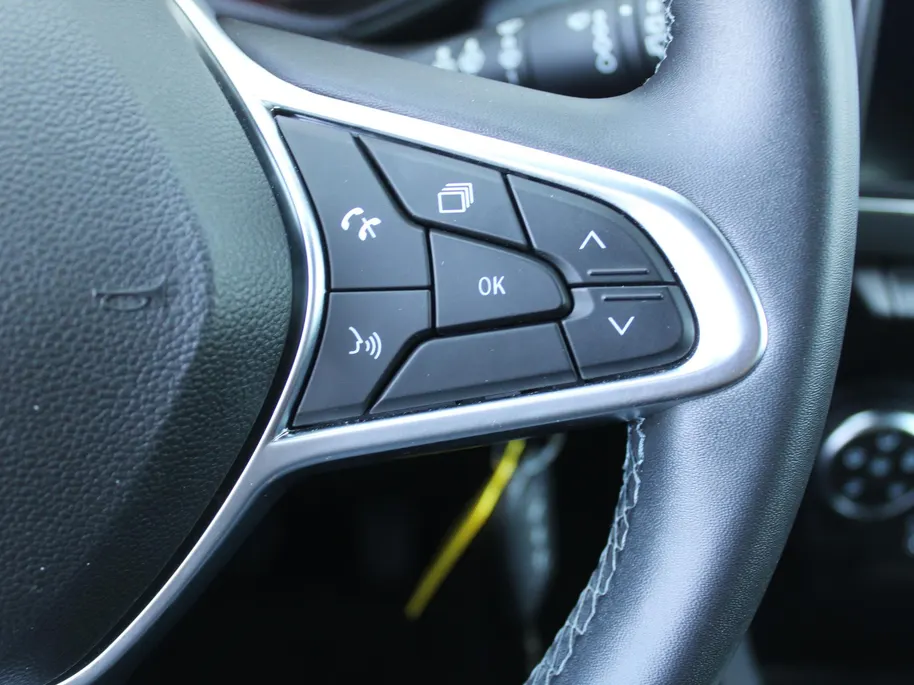 Renault Clio 1.0 TCe 90 Equilibre | Automaat | Apple Carplay | Android Auto | Stoel verwarming | PDC | Cruise | LED | Privacy Glass | BTW auto |