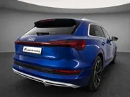 Audi e-tron 55 408pk Quattro S edition 95 kWh · SOH 93,8% · Panoramadak · 360 Camera · Elek. Bestuurdersstoel · Apple/Android Car Play · 22'' Inch ·