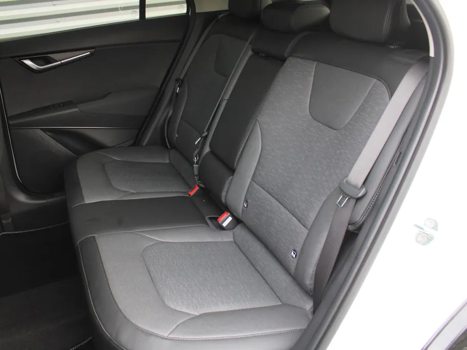 Kia Niro 1.6 GDi Hybrid ExecutiveLine | Stuur-/stoelverwarming + ventilatie | Leer | Schuifdak | 18' LM | Camera | Cruise adapt. | HUD | Zeer mooie auto |