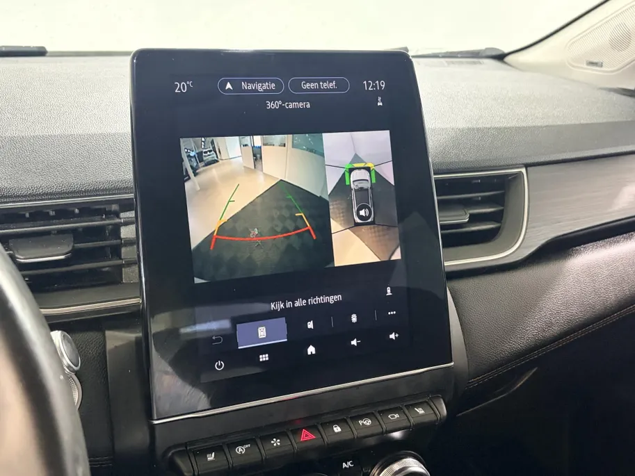 Renault Captur 130PK TCe Initiale Paris Automaat | 360 Camera | Cruise Control Adaptief | Parkeersensoren | Stoel & Stuurwiel Verwarming | Climate Control | Licht & Regen Sensor | Dodehoek Detectie |