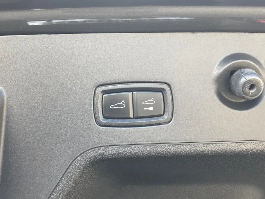 Porsche Panamera Sport Turismo 4 - 3.0 331 pk Sport Chrono - Panoramadak - Stoelverwarming  - Luchtvering - 21 inch lichtmetalen velgen