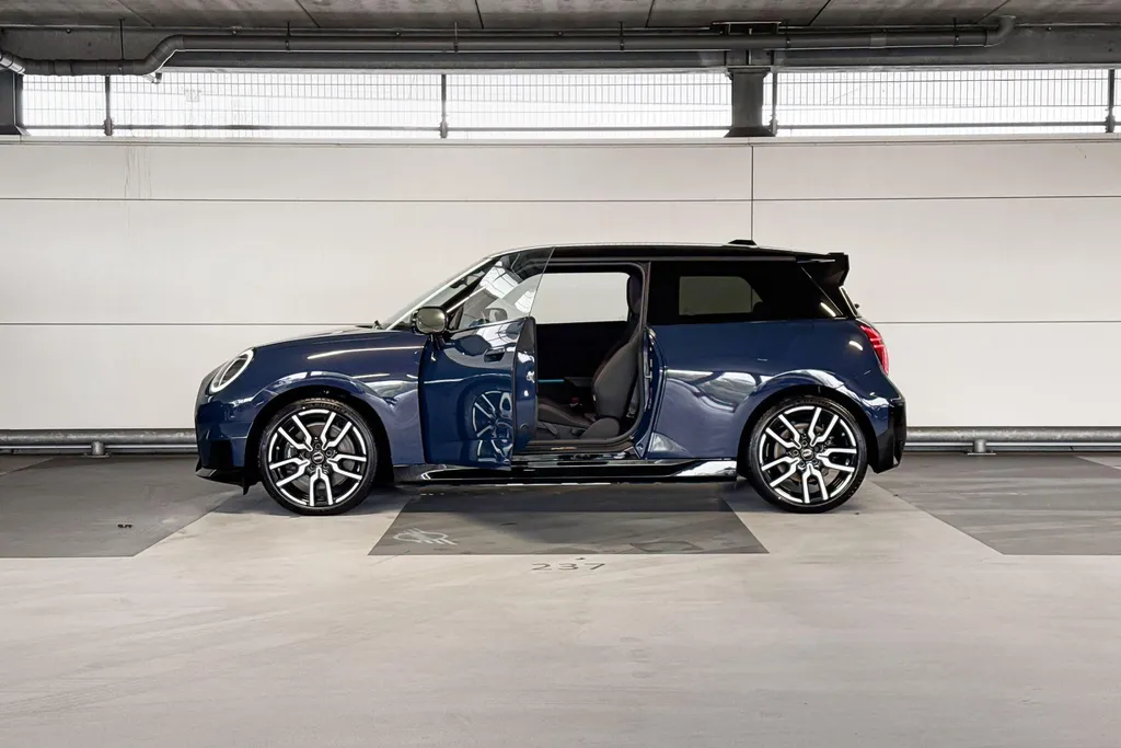 MINI Cooper 3-deurs Electric Cooper SE John Cooper Works L 54.2 kWh