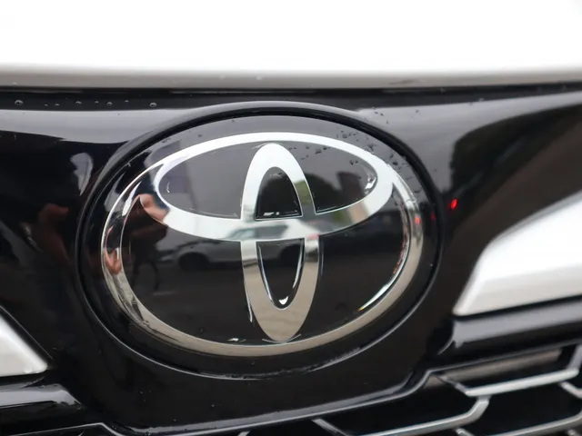 Toyota Corolla Touring Sports Hybrid 140 GR Sport | Blindspot | Parkeersensoren