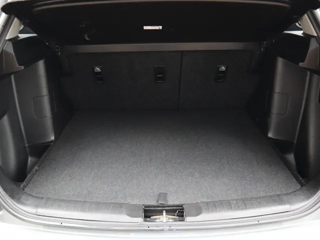 Suzuki Vitara 1.4 BoosterJet Hybrid Style Trekhaak | Adaptive Cruise | Two tone