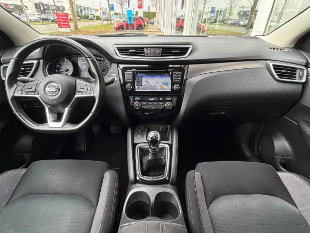 Nissan QASHQAI 1.2 DIG-T 115pk N-Connecta | Panoramadak | Navigatie | 360-Camera | Blind Spot | Keyless