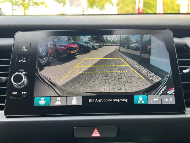 Honda Jazz 1.5 e:HEV Advance NIEUW | FULL HYBRID | APPLE CARPLAY | ANDROID AUTO | ACHTERUITRIJCAMERA | STOEL + STUURVERWARMING | NAVIGATIE |