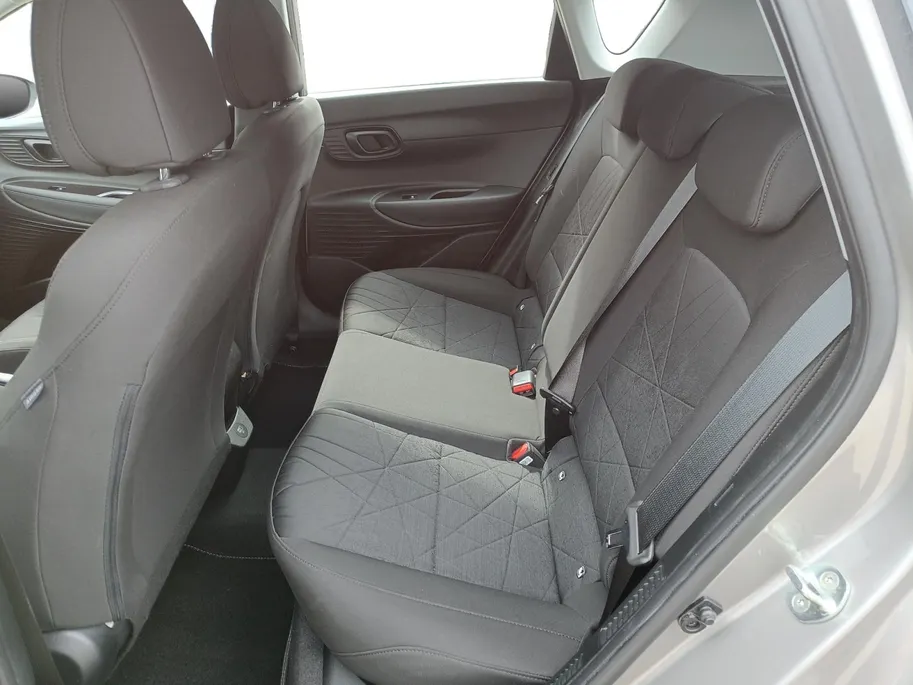 Hyundai Bayon 1.0 T-GDI Comfort Smart | Navigatie | Parkeercamera | Unieke kilometerstand! |