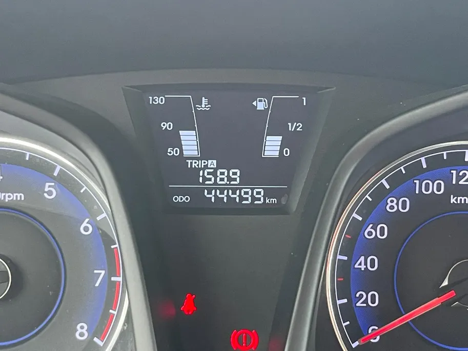 Hyundai ix20 1.4i i-Drive | Airco| Hoog zitter| Lichtmetalen velgen| Metallic lak| Elec. ramen| Radio| Nette auto!