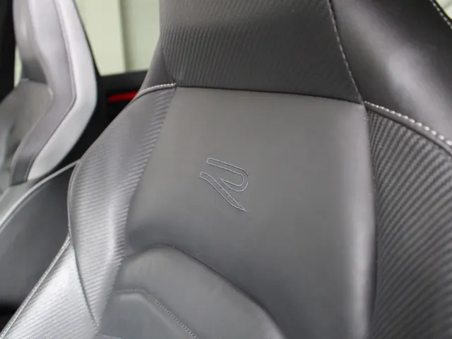 Volkswagen Arteon Shooting Brake 2.0 TSI R-Line Panoramadak | Leder | DCC | IQ-Light | 20' Nashville velgen | Harman Kardon Audio