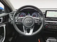 Kia Ceed Sportswagon 1.5 T-GDi DynamicPlusLine 160 PK | Dealer onderhouden | Fabrieksgarantie | Camera | Carplay | Cruise Control Adaptief | stoelverwarming | NAP | 12 Maanden BOVAG Garantie |