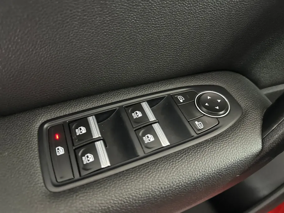Renault Captur 1.6 E-Tech PHEV 160 Intens | Groot Scherm + Navigatie | Parkeercamera | Cruise Control