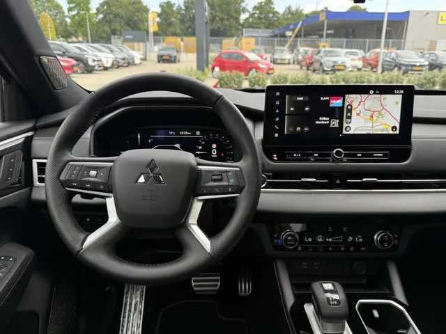 Mitsubishi Outlander 2.4 PHEV Instyle