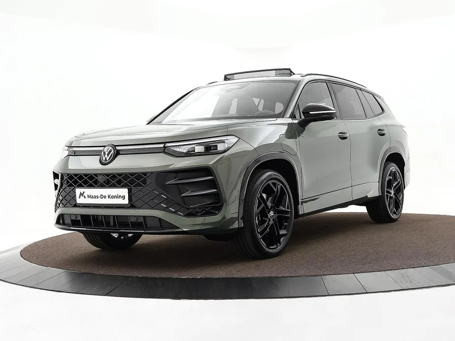 Volkswagen Tayron R-Line Edition 1.5 eHybrid 204 PK 6 versn. DSG · Rondomzichtcamera · Panoramaschuif-kanteldak · Trekhaak inklapbaar, met elektrische ontgrendeling, incl. aanhangermanoeuvreerhulp Trailer Assist · Prijs is inclusief inruilpremie · MEGA SALE
