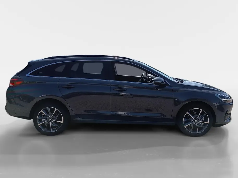 Hyundai i30 Wagon 1.6 T-GDi Premium | Z&Z Topdeal | Van € 42.990, nu voor € 38.990 |