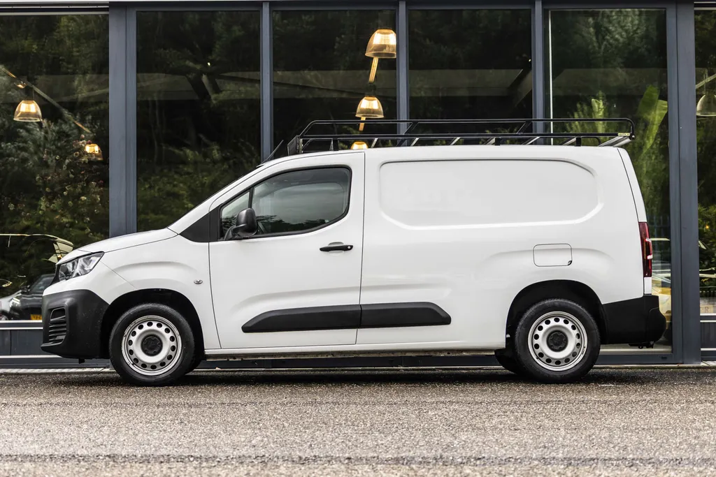Peugeot Partner 1.5 BlueHDI Pro Long EX.BTW | Inclusief Imperial met ladderrol | All Season banden |