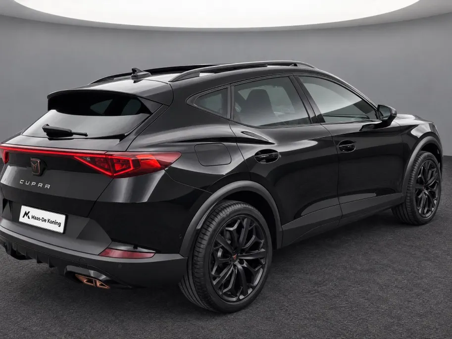CUPRA Formentor 1.4e-Hybrid 180kW/245PK VZ Tribe Edition · Panoramadak · Trekhaak · Camera + Parkeersensoren