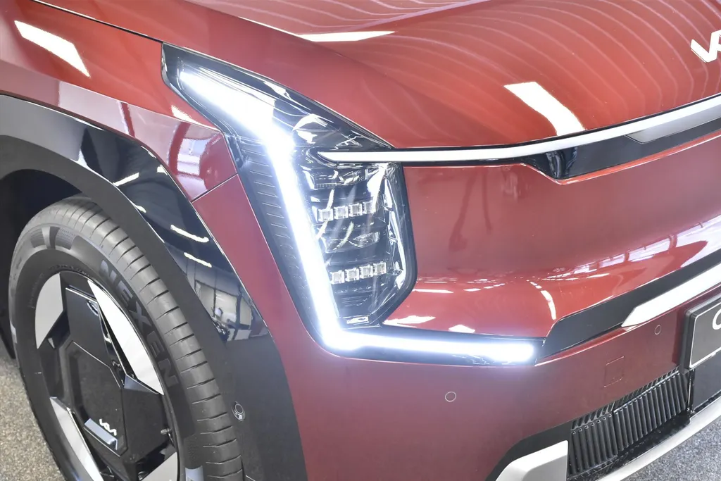 Kia EV9 99,8kWh 204pk RWD Air NIEUW - SNEL LEVERBAAR