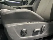 Škoda Enyaq iV 60 180pk · SOH 96,1% · 360 Camera · Inklap. Trekhaak · Matrix LED · Stuur- & Stoelverwarming · Elek. Bestuurdersstoel · Keyless ·
