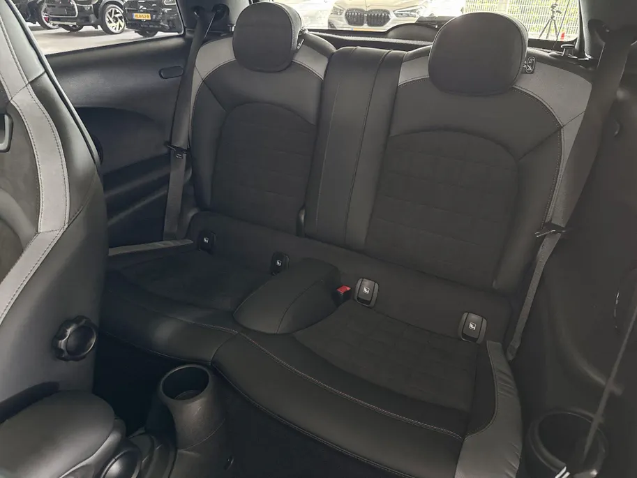 MINI Cooper 3-deurs 2.0 John Cooper Works JCW Pack