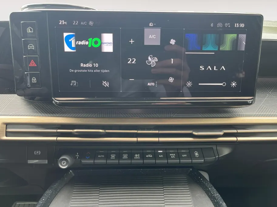 Lancia Ypsilon 1.2 Turbo Hybrid LX | Adaptieve Cruise Control | Apple Carplay & Android Auto | Parkeercamera