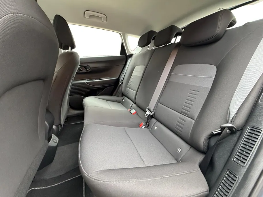 Hyundai Bayon 1.0 T-GDI Comfort | Navigatie | Achteruitrijcamera | Apple Carplay/ Android Auto | Parkeersensoren achter | Z&Z deal!!