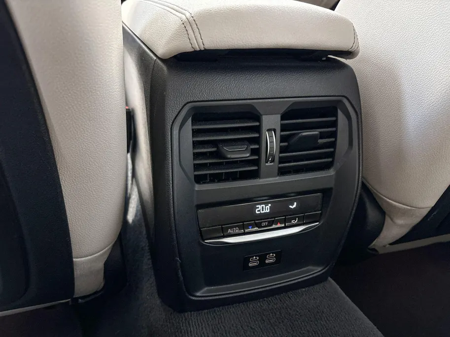 BMW 3 Serie Touring 330i Business Edition Plus High Executive