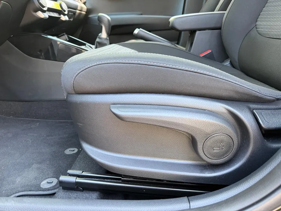 Kia Stonic 1.0 T-GDi MHEV DynamicLine Navigatie | Climate Control | Cruise Control | Apple CarPlay & Android Auto | Resterende fabrieksgarantie TM 150.000 KM | 2035