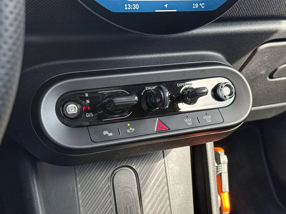 MINI Cooper 3-deurs 1.5 Cooper C John Cooper Works M