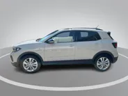 Volkswagen T-Cross 1.0 TSI 115pk DSG Life Edition · Apple/Android Car Play · Navigatie · Dodehoek Detectie · Trekhaak · 17'' Inch · Clima · Stoelverwarming ·
