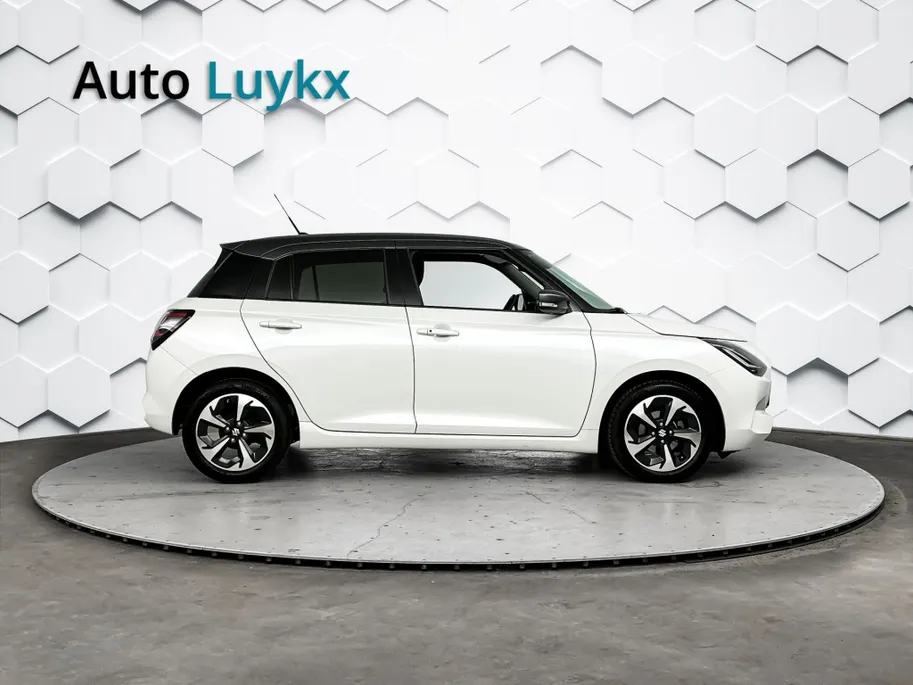 Suzuki Swift 1.2 Style Smart Hybrid Automaat | Navigatie | Apple Carplay/Android Auto | Adaptieve Cruise Control