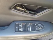 Renault Scénic E-Tech EV60 comfort range techno Apple Carplay/Android Auto , lichtmetalen velgen 19' , electronic climate controle , camera , cruise control adaptief , navigatiesysteem , stoel en stuurverwarming .