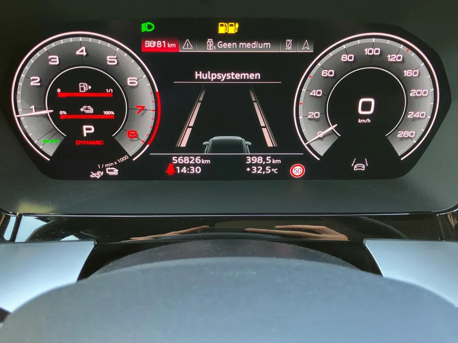 Audi A3 Sportback 45 TFSIe 245pk S edition Competition · Panoramadak · Camera · Massage functie · Apple/Android Car Play · Adaptive Cruise Control · Elektrisch verstelbare stoelverstelling · Stoelverwarming ·