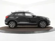 Volkswagen T-Roc 1.5 TSI 150pk DSG Style · Panoramadak · Camera · Elek. Achterklep · Dodehoeksensor · Stoelverwarming · Apple/Android Car Play ·