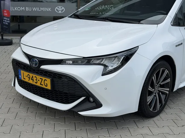 Toyota Corolla Touring Sports 2.0 Hybrid Dynamic | Parkeersensoren V+A