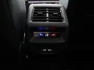 Volkswagen Tayron 1.5 eHybrid 272pk DSG R-Line Edition · Panoramadak · Inklap. Trekhaak · 360 Camera · Matrix LED · Stuur- & Stoelverwarming · Keyless · Garantie t/m 03-11-2029 of 100.000km