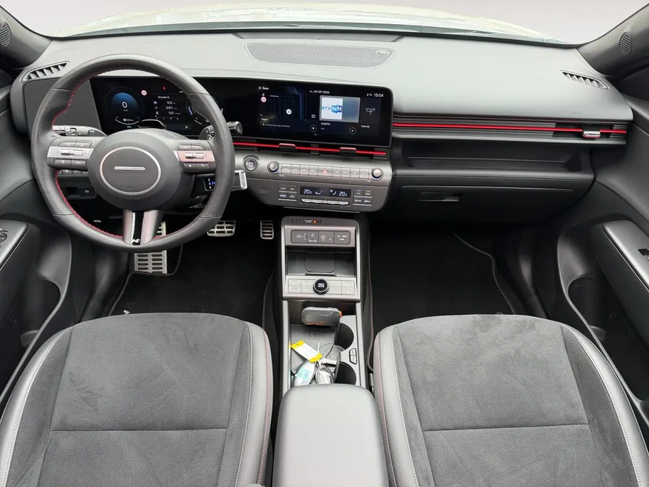 Hyundai Kona 1.6 GDI HEV N Line Sky | Schuif-/kantel dak | 360 camera | Apple Carplay/ Android Auto | Stoelverwarming voor & achter | Stoelventilatie |  Navigatie | Zeer nette auto!!!