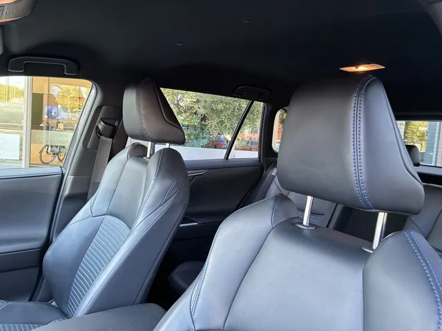 Toyota RAV4 2.5 Hybrid Style | Stoel/stuurverw | Lederen bekleding