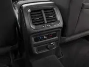 Volkswagen Tiguan 1.4 TSI eHybrid 245pk DSG Life Business · Camera · Inklap. Trekhaak · Dodehoeksensor · ACC · Keyless · Elek. Achterklep · Apple/Android Car Play ·